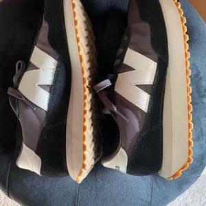 New Balance 237 Sneaker